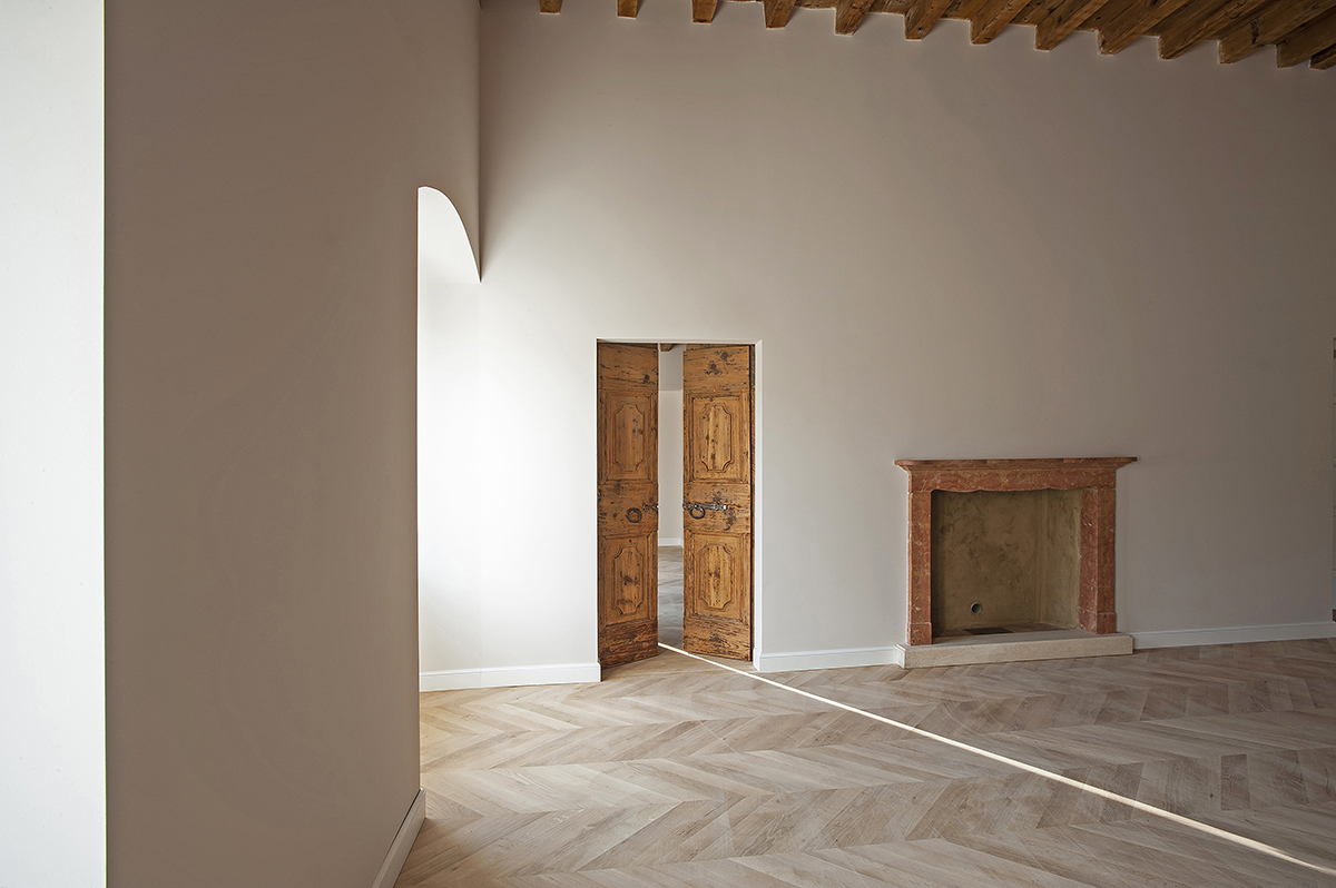 Ampio salone luminoso