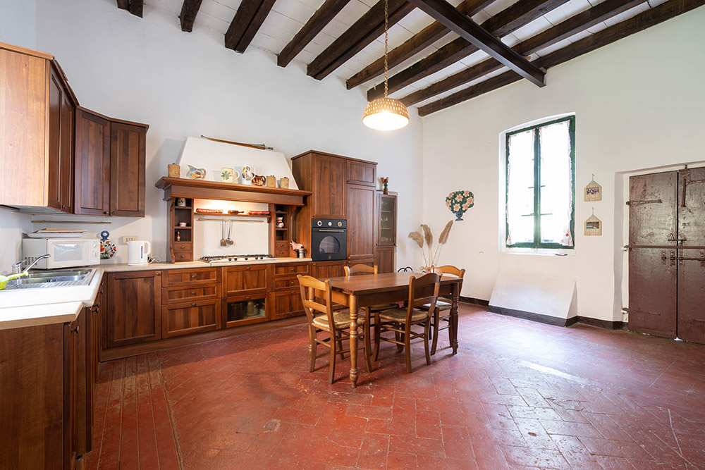 Ampia cucina