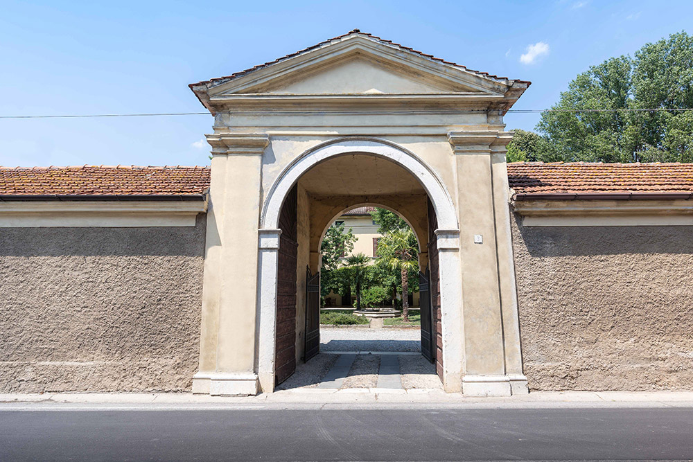 Ingresso ad arco